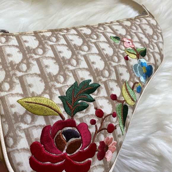 Authentic vintage Dior brown trotter embroidered mini saddle - Picture 8 of 12
